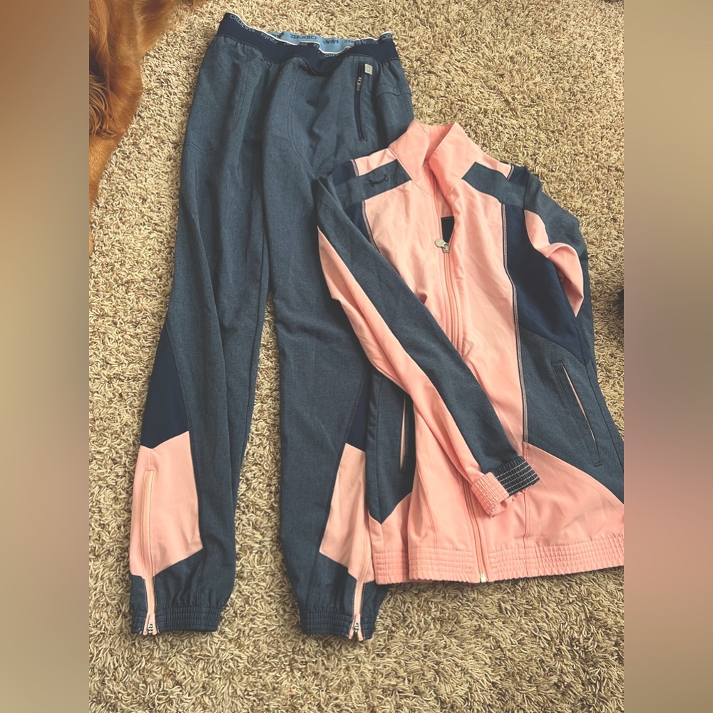 Scrub joggers and matching jacket